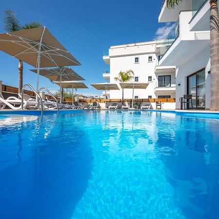 Absolute Hotel Ксамил Экстерьер фото