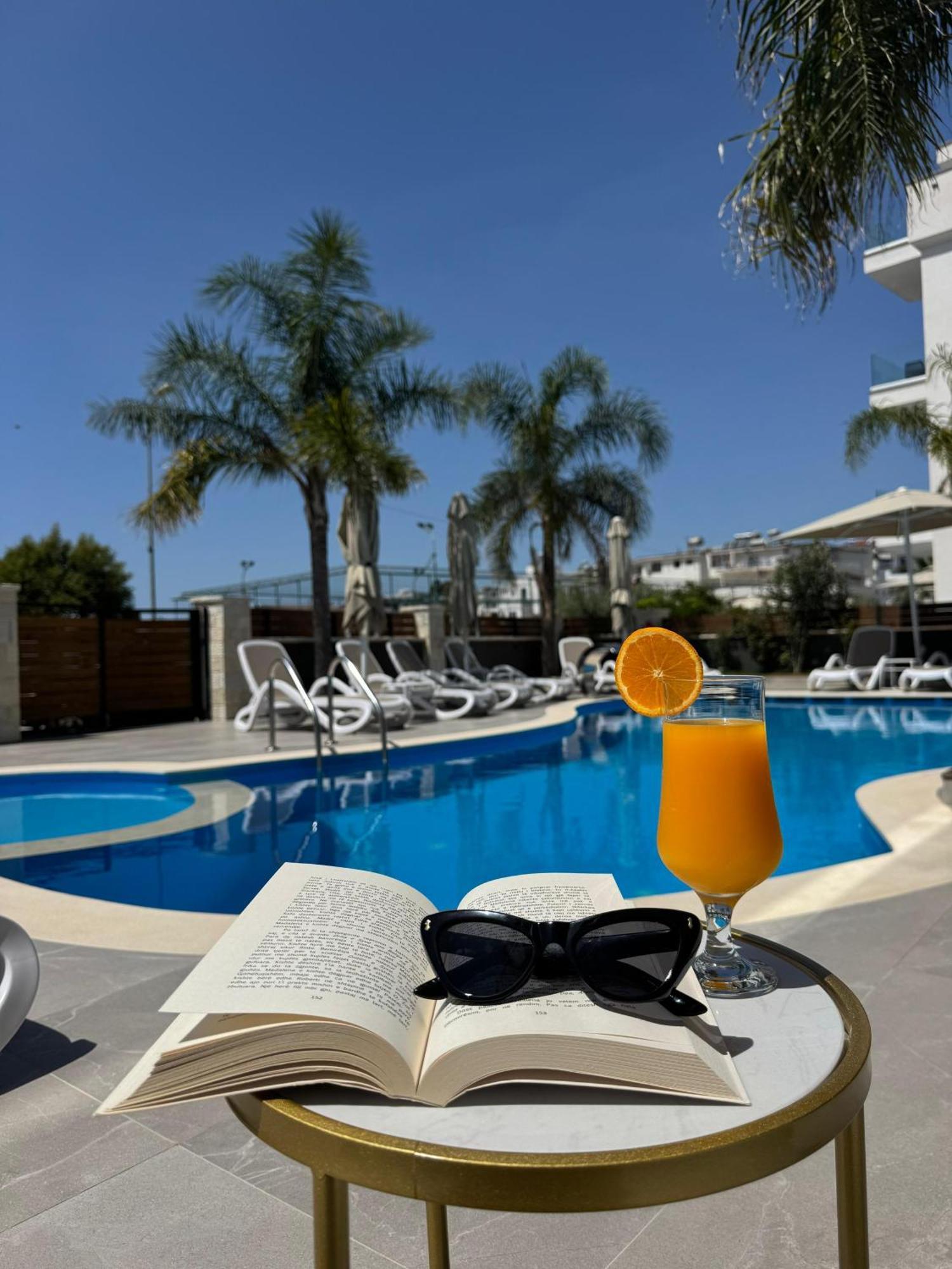 Absolute Hotel Ксамил Экстерьер фото